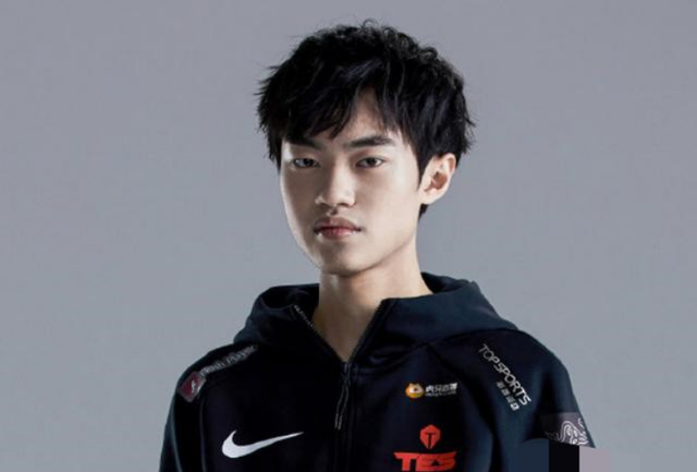 Bilibili Gaming 官方宣布：Xiasu 即刻辞去教练职务